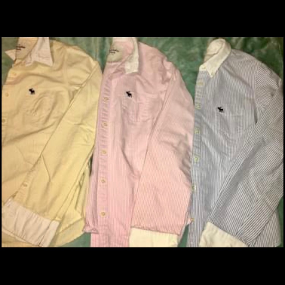 Women Abercombie&Fitch
Button Down Shirts
Size L